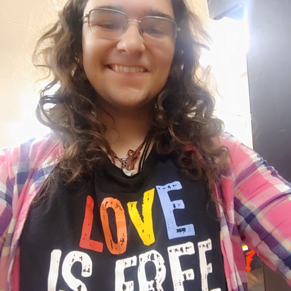 Meet your Posher, Novia